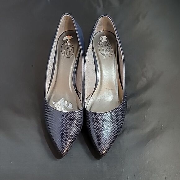 BRAND NEW LIFETRIDE WOMEN"S MARCY LOW HEEL SHOE - Picture 3 of 11